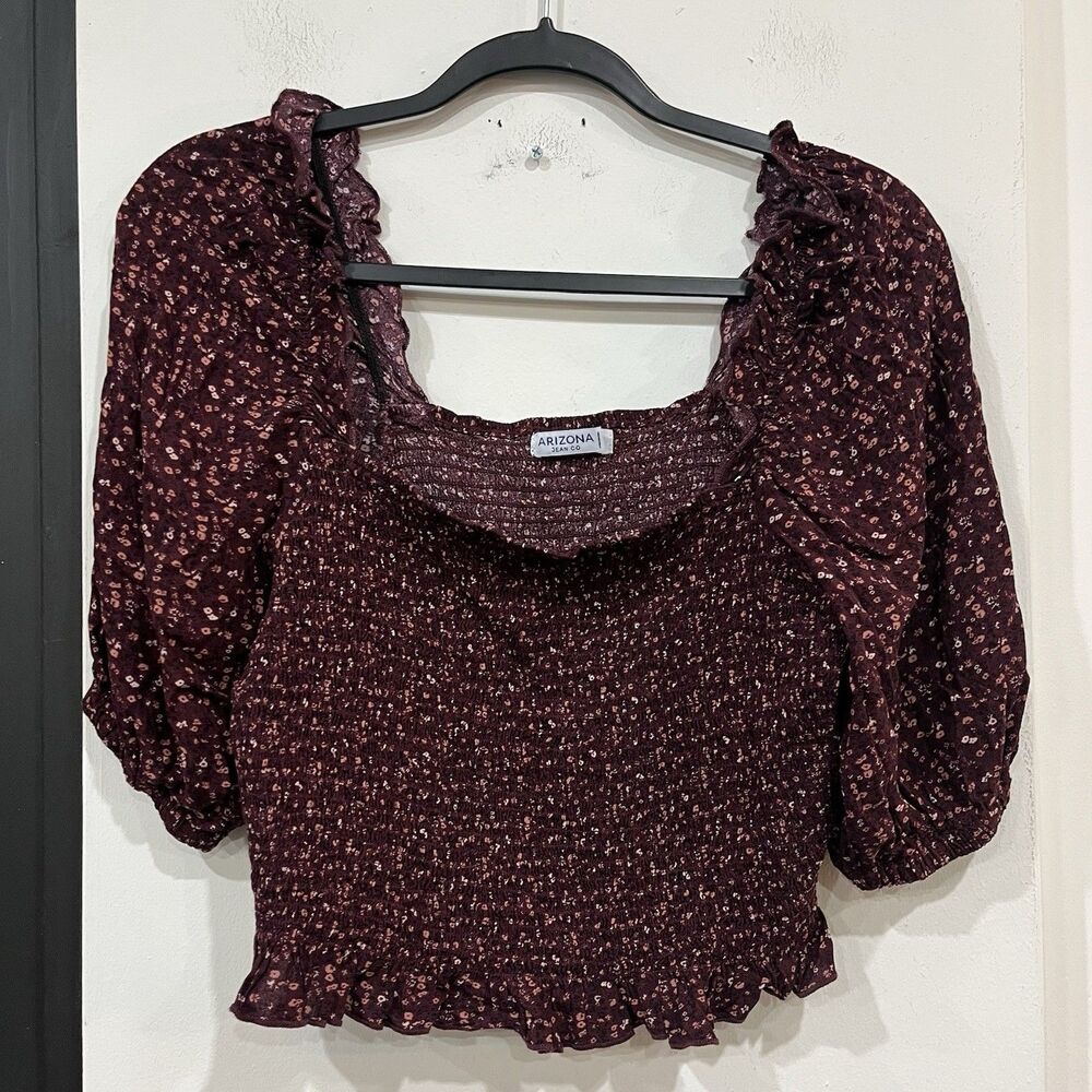 NWOT Arizona Jeans Co Juniors Smocked Floral Crop Top Puff Sleeve Medium